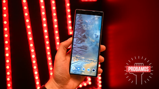 Sony ha juntado las mejores características de sus productos estrella en un móvil sorprendente